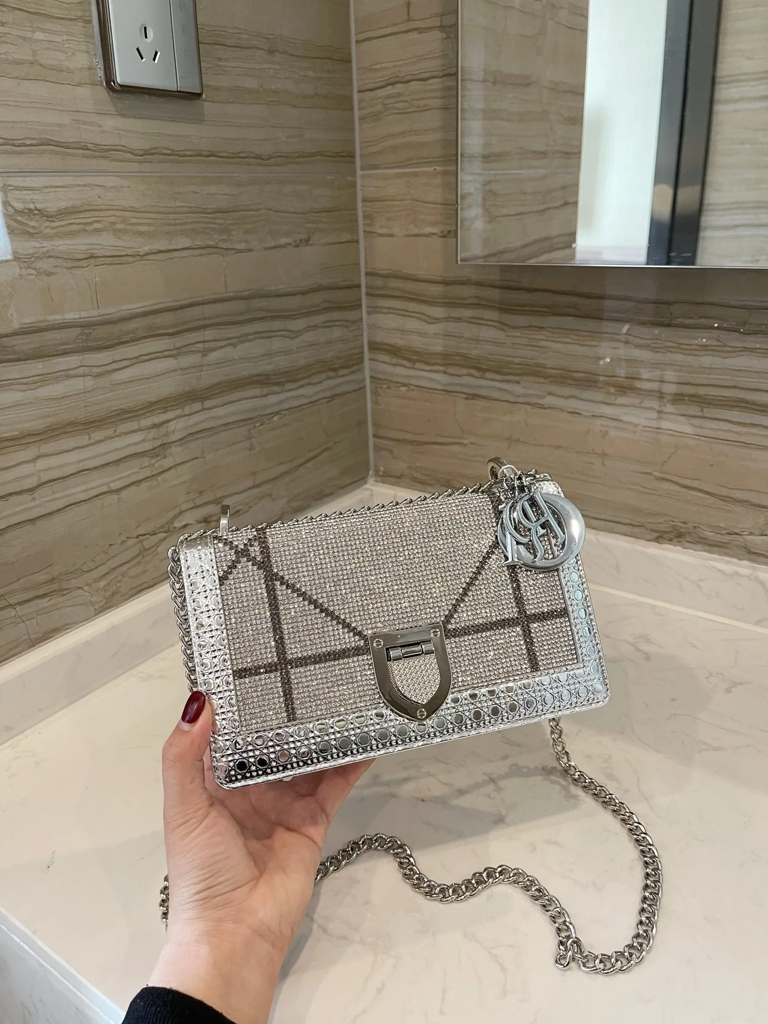 Designer Handbags DR 056