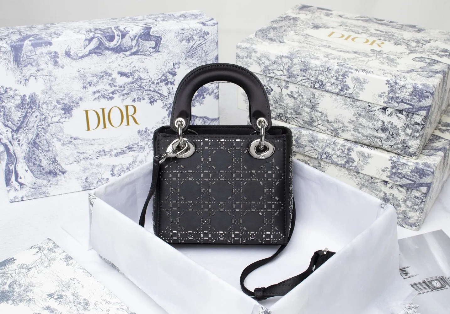 Designer Handbags DR 230