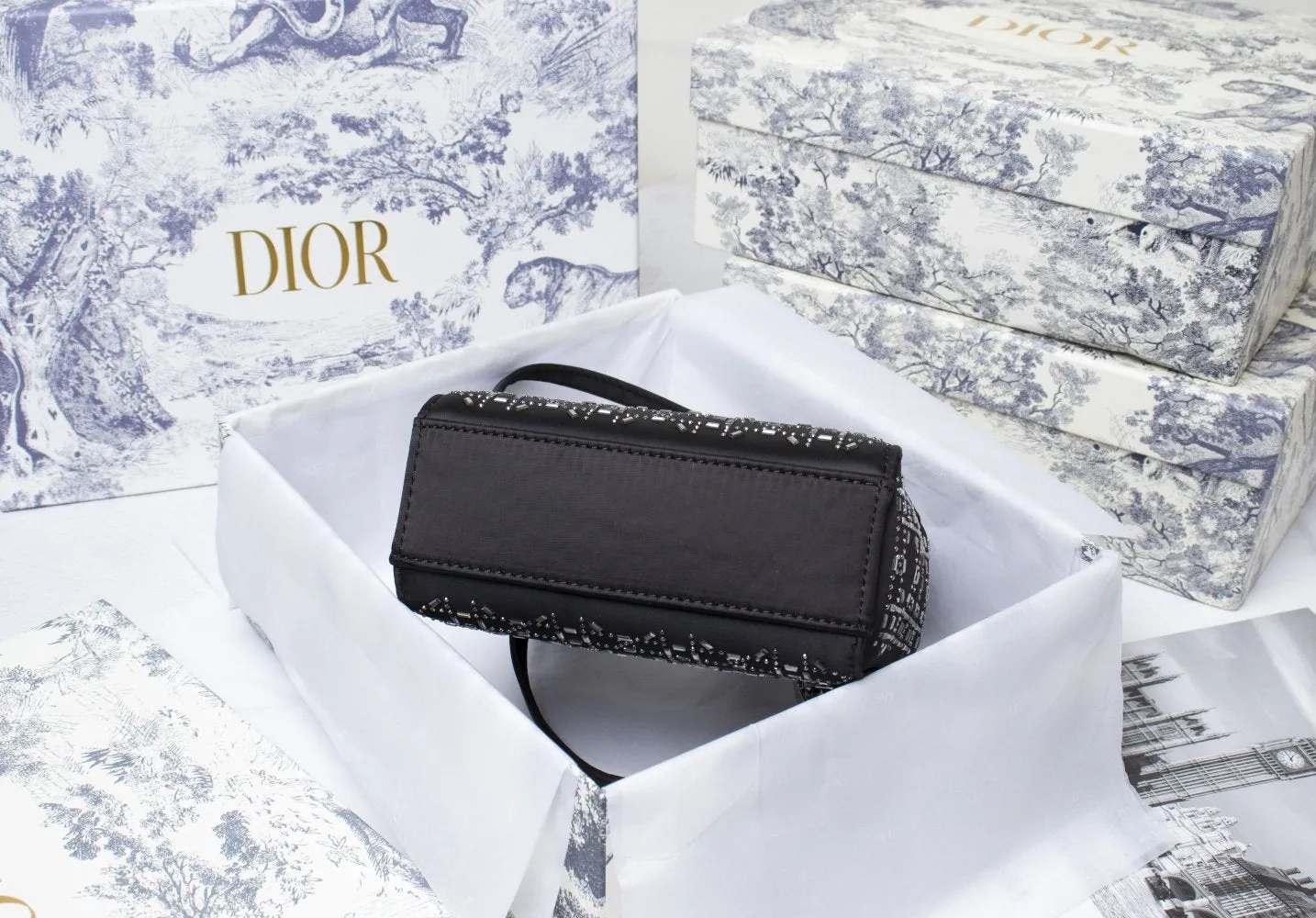 Designer Handbags DR 230