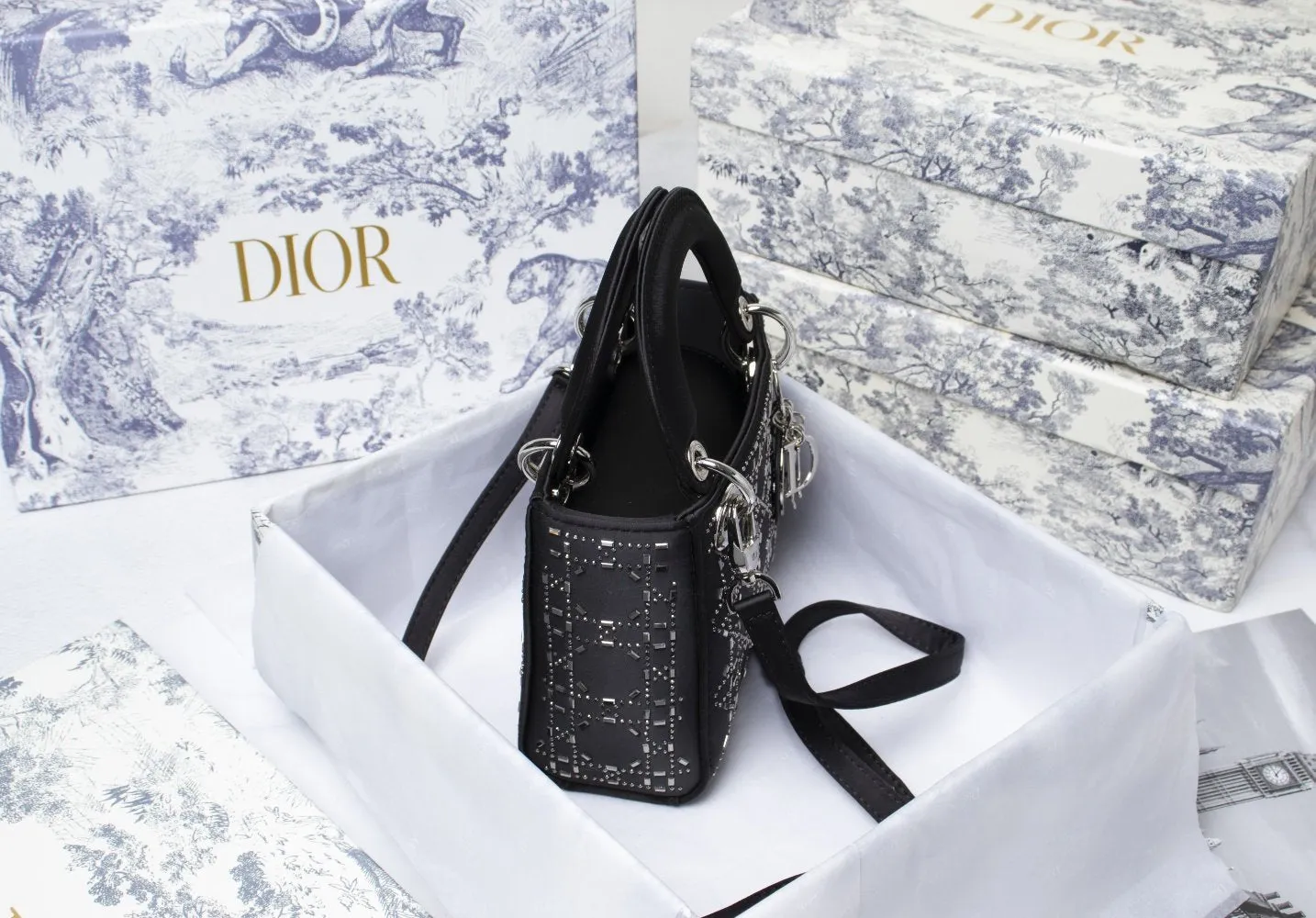 Designer Handbags DR 230