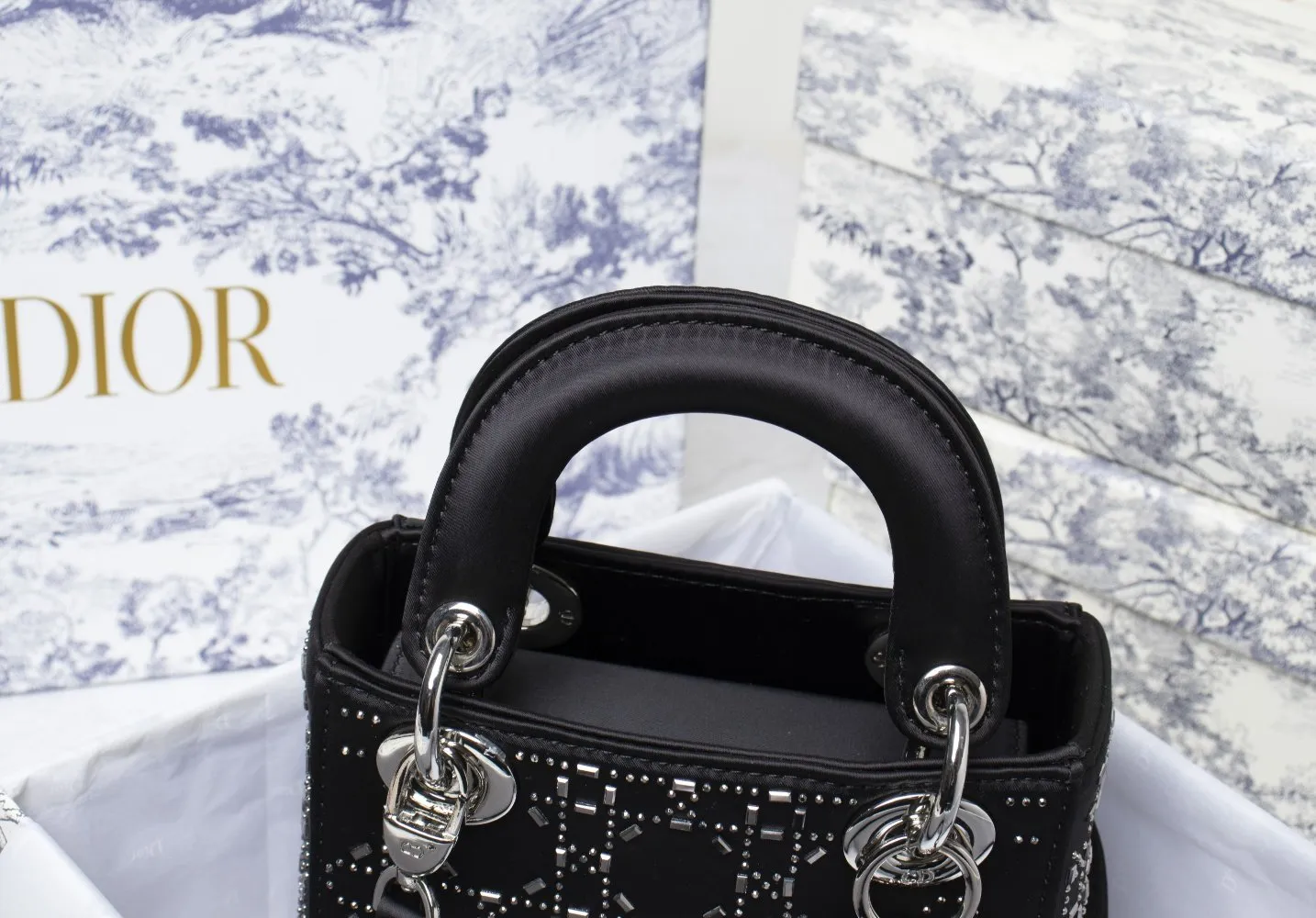 Designer Handbags DR 230