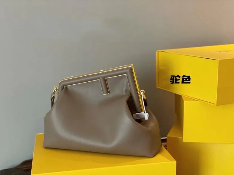 Designer Handbags FD 198
