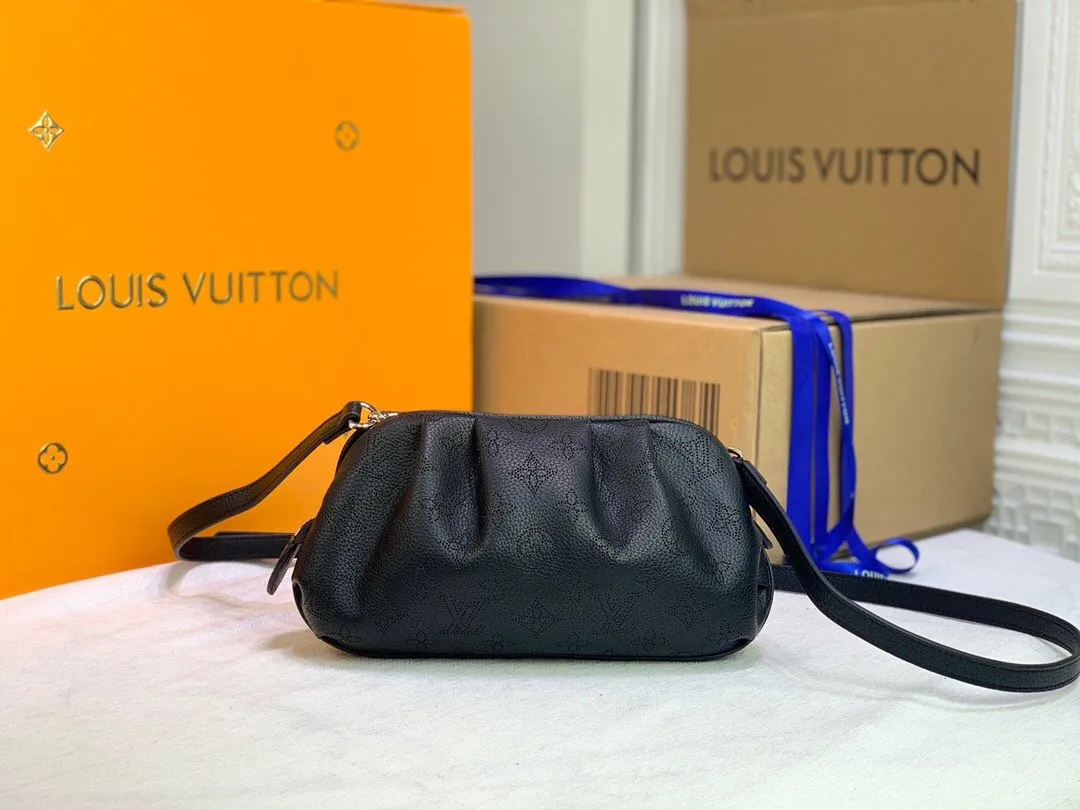Designer Handbags LN 122