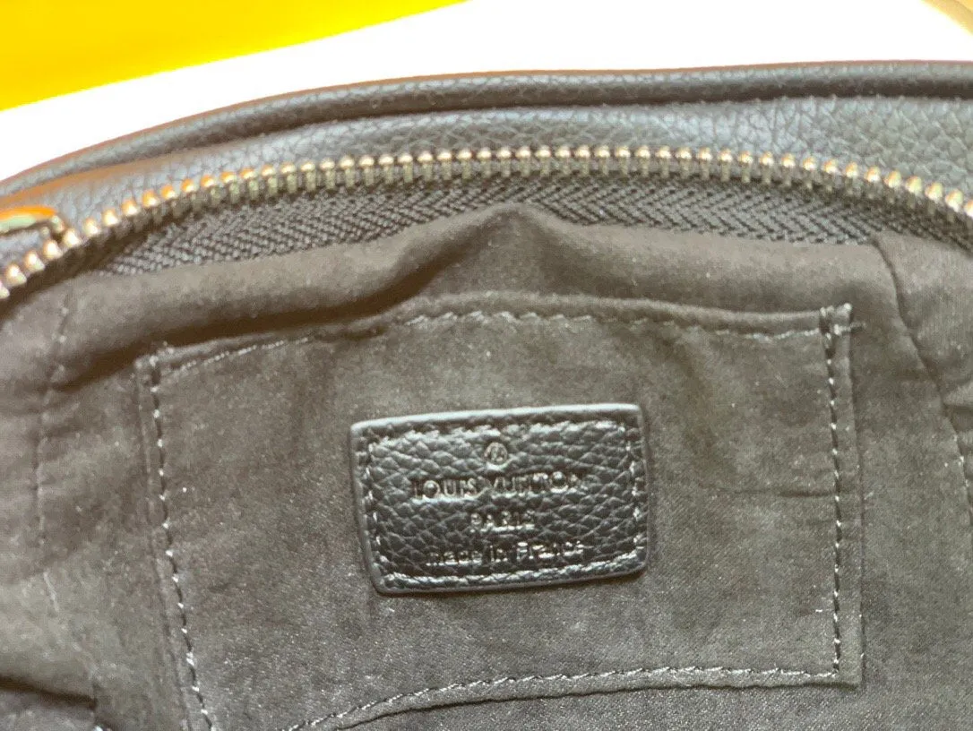 Designer Handbags LN 122