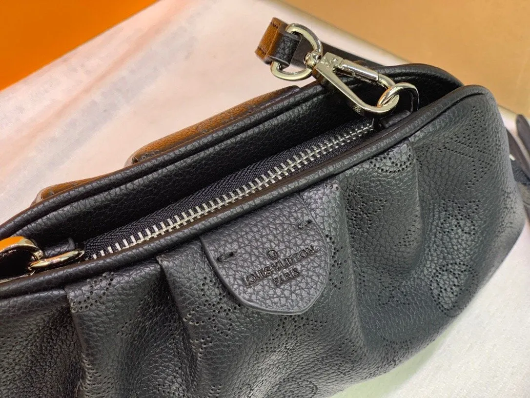 Designer Handbags LN 122