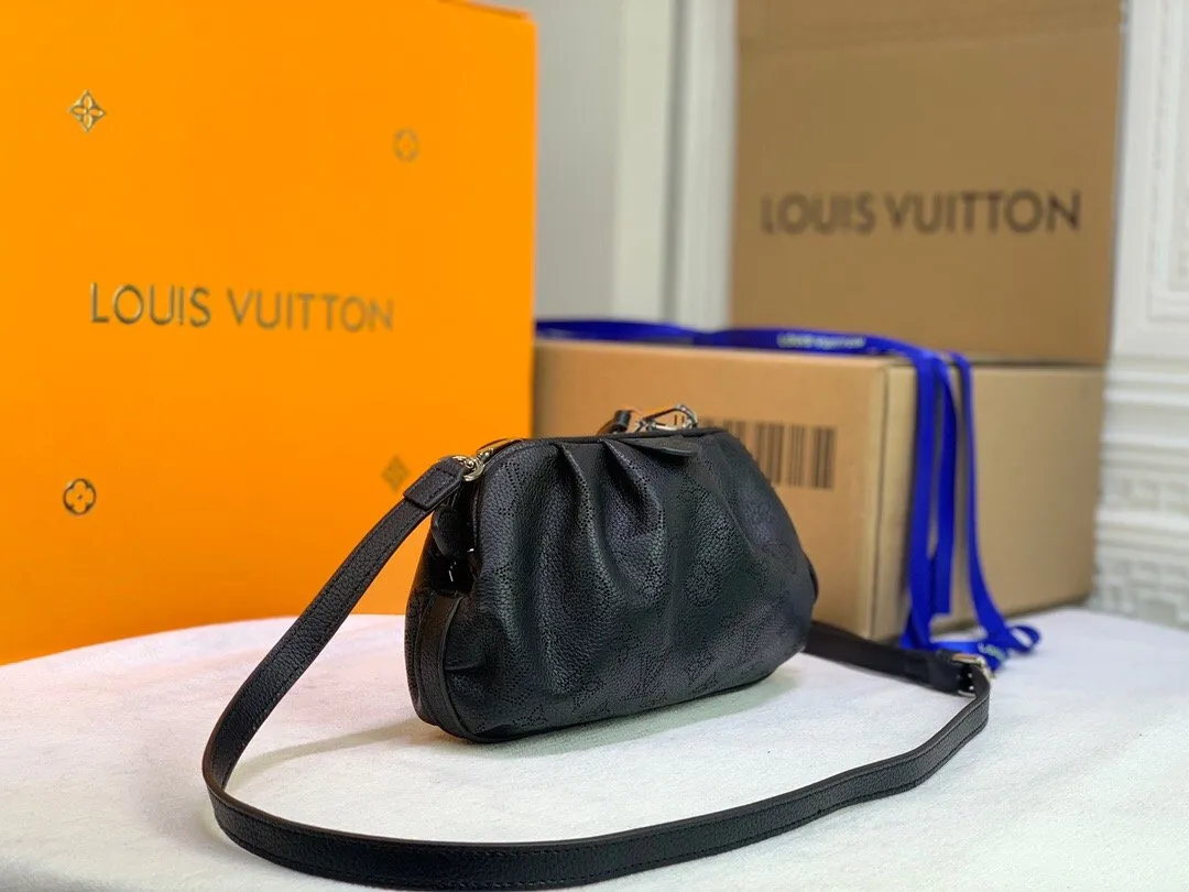 Designer Handbags LN 122