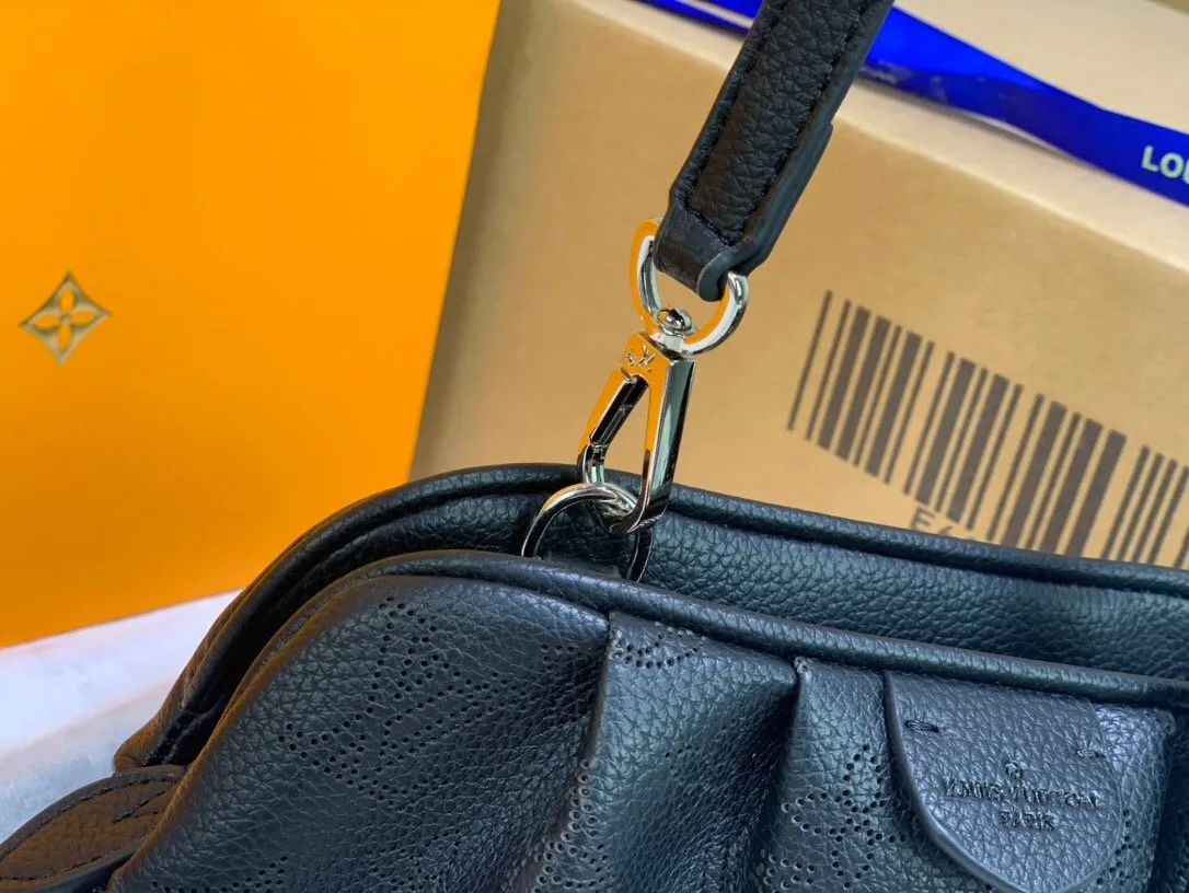Designer Handbags LN 122