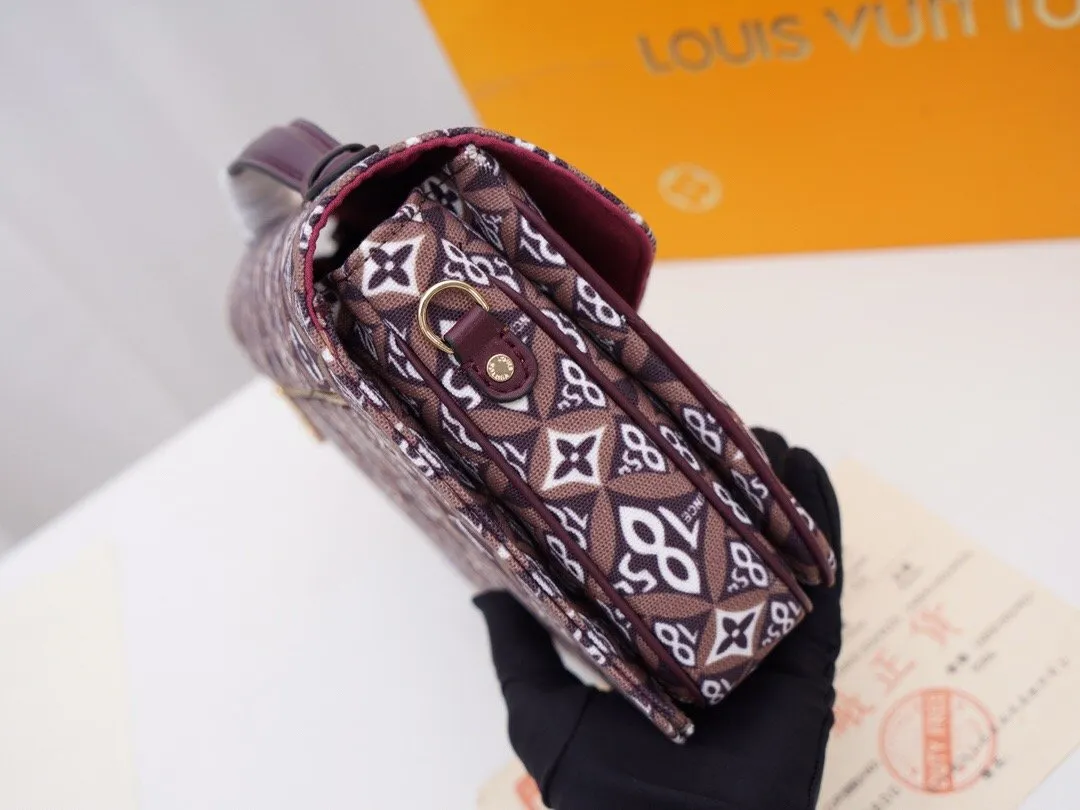 Designer Handbags LN 130