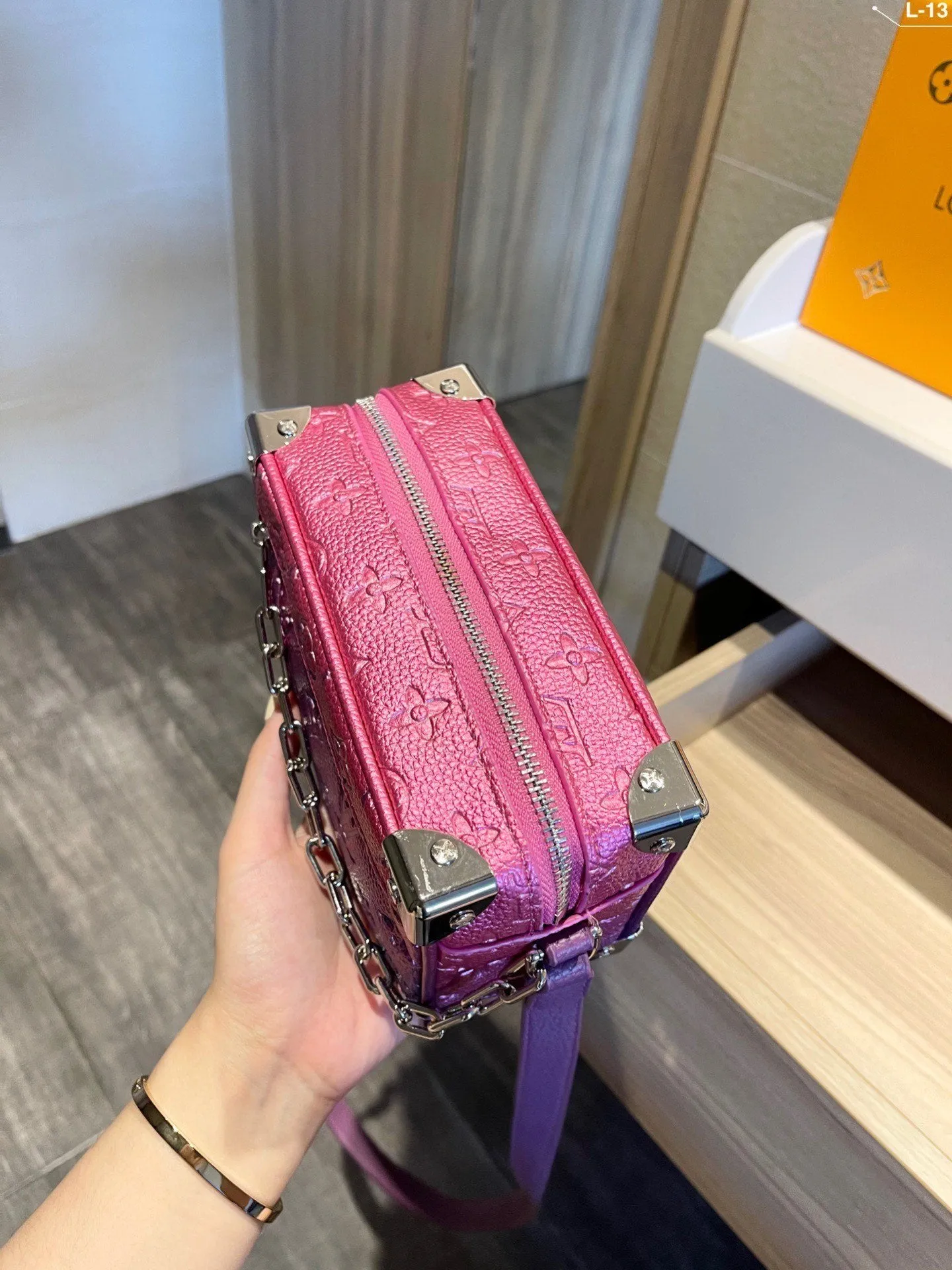 Designer Handbags LN 486
