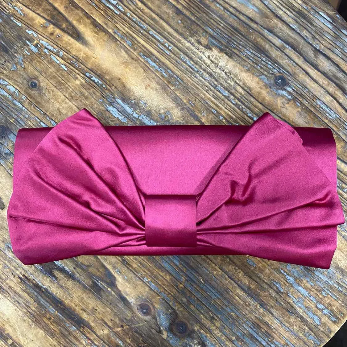Satin Fuschia Valentino Garavani Clutches